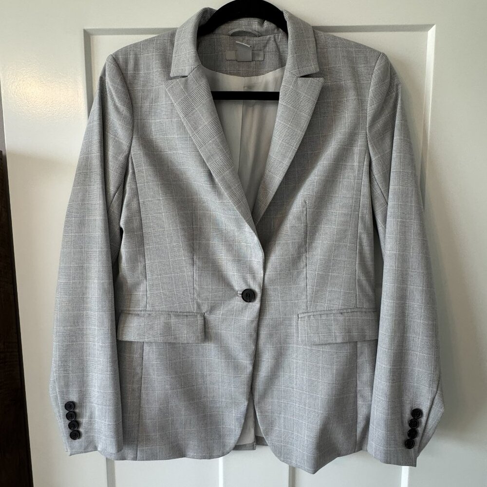 H&M Women's Blazer, size 6, grey and cream checkered pattern
